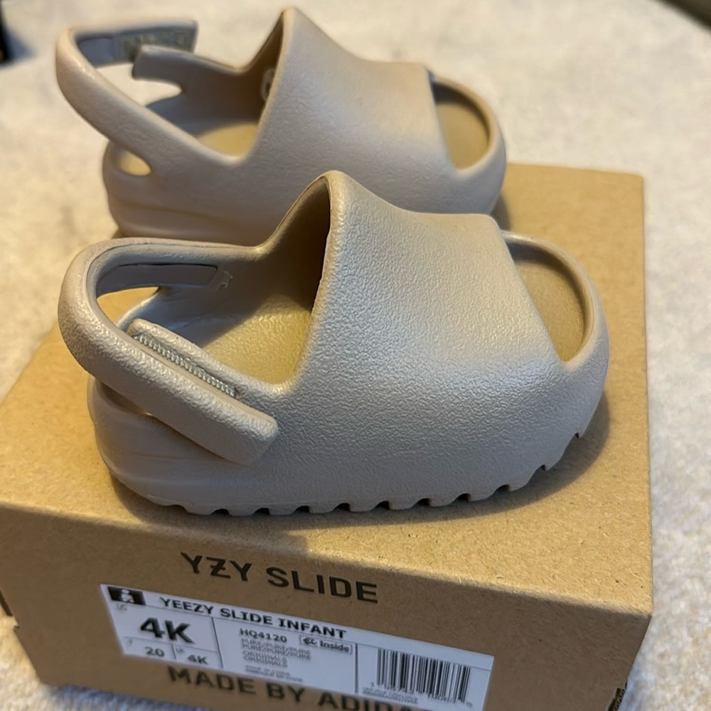 Brand New Infant Yeezy Slides